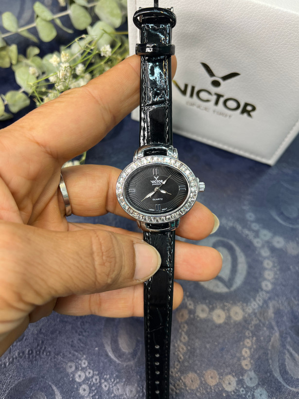 ساعت زنانه مچی برند ویکتور